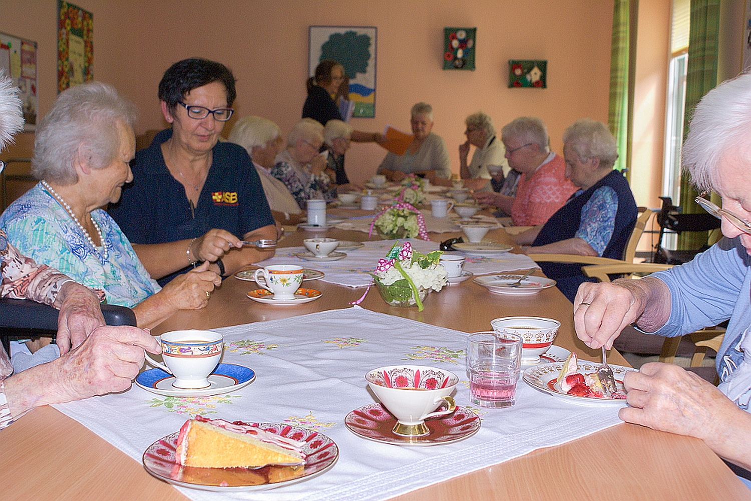 
                                Erstes Nostalgie-Café in der Tagespflege war ein voller Erfolg