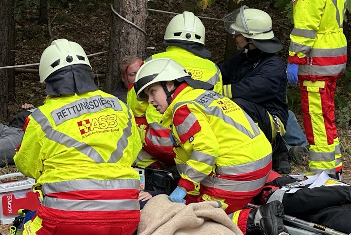 Gemeinsam mit 500 anderen im Einsatz bei Busunglück